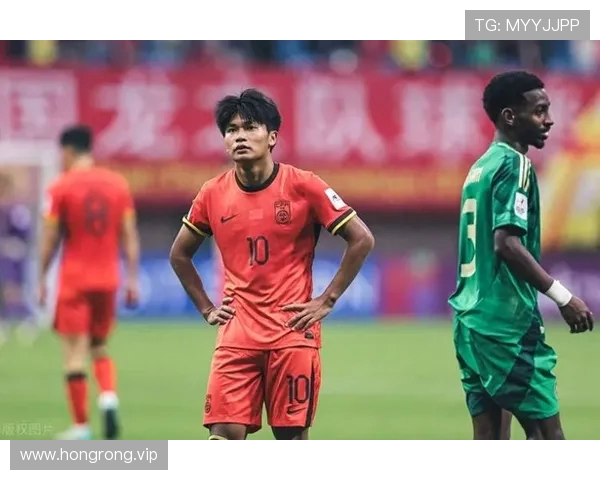 韩媒曝蒯纪闻曾在U22比赛中屡犯规 今晚将与韩国队对决 韩媒曝蒯纪闻曾在U22比赛中屡犯规 今晚将与韩国队对决